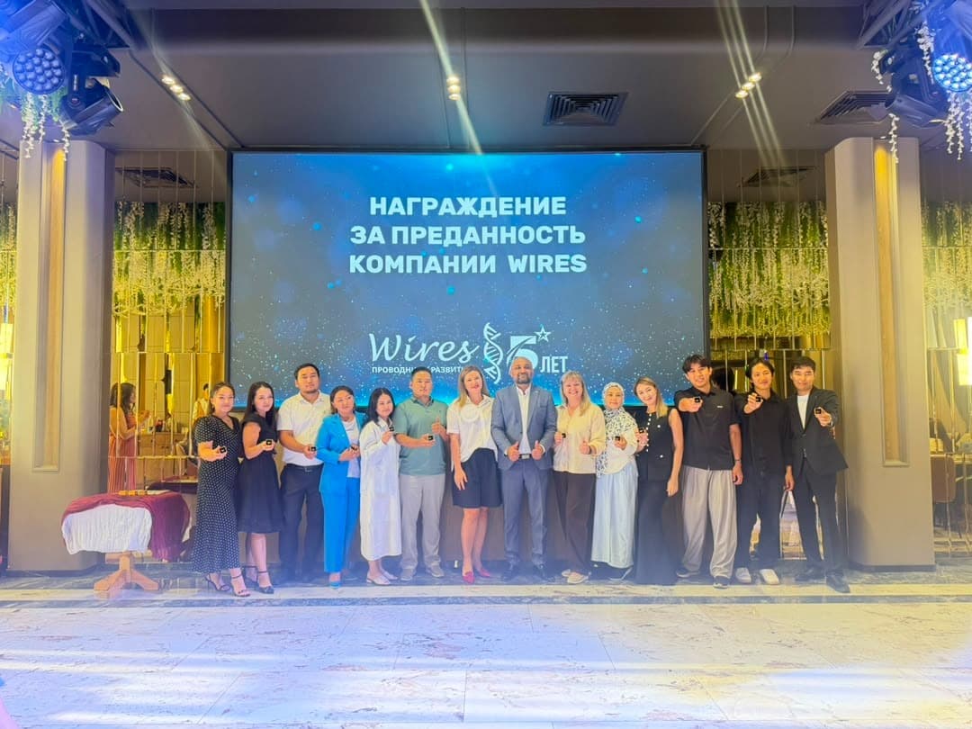 Employee awards for dedication to WIRES